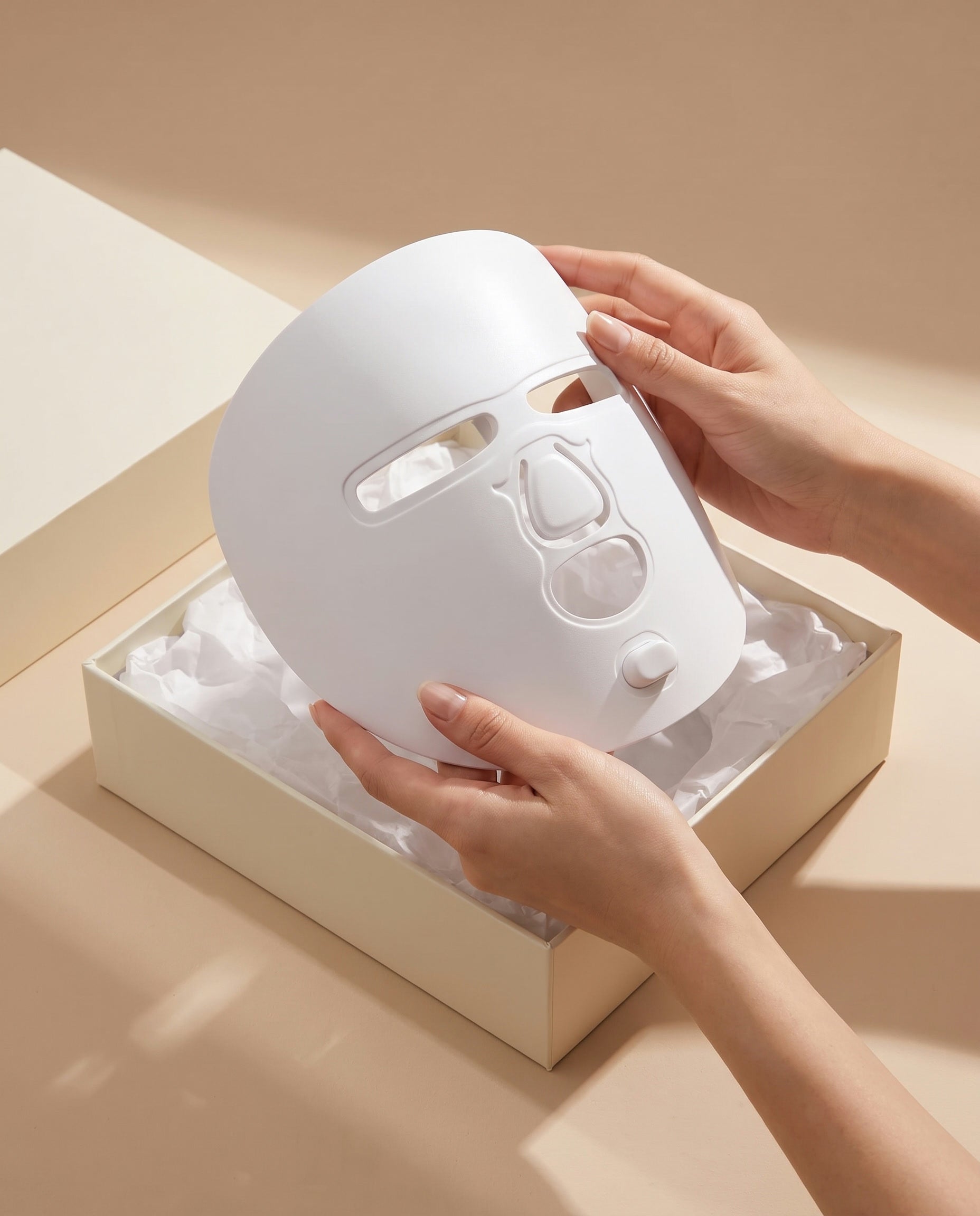 Lumière mask in its premium gift box